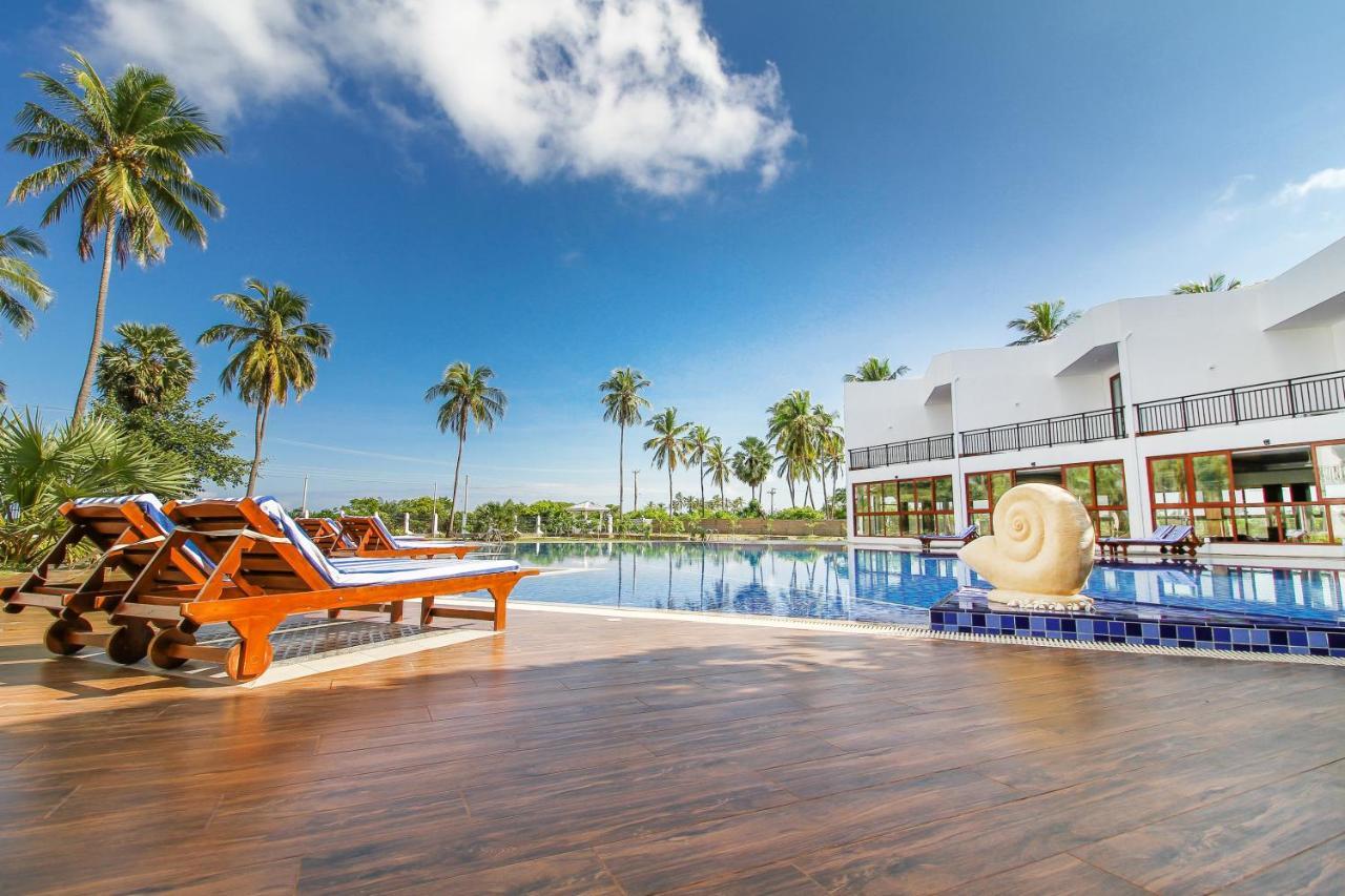 Capital Wind Kalpitiya "Wind Beach" Esterno foto