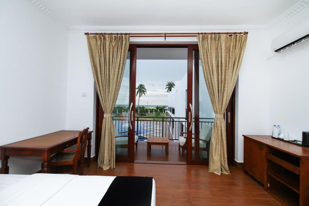 Capital Wind Kalpitiya "Wind Beach" Esterno foto
