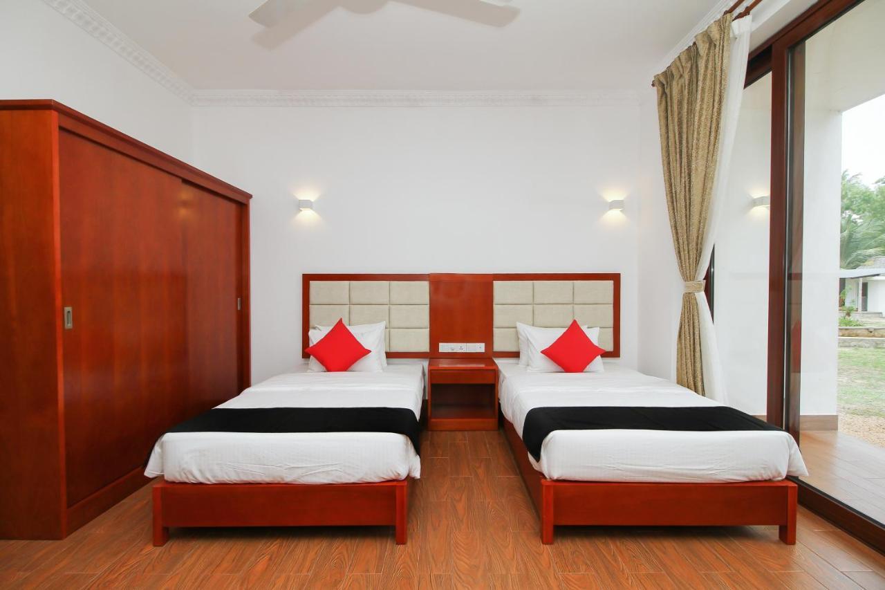 Capital Wind Kalpitiya "Wind Beach" Esterno foto