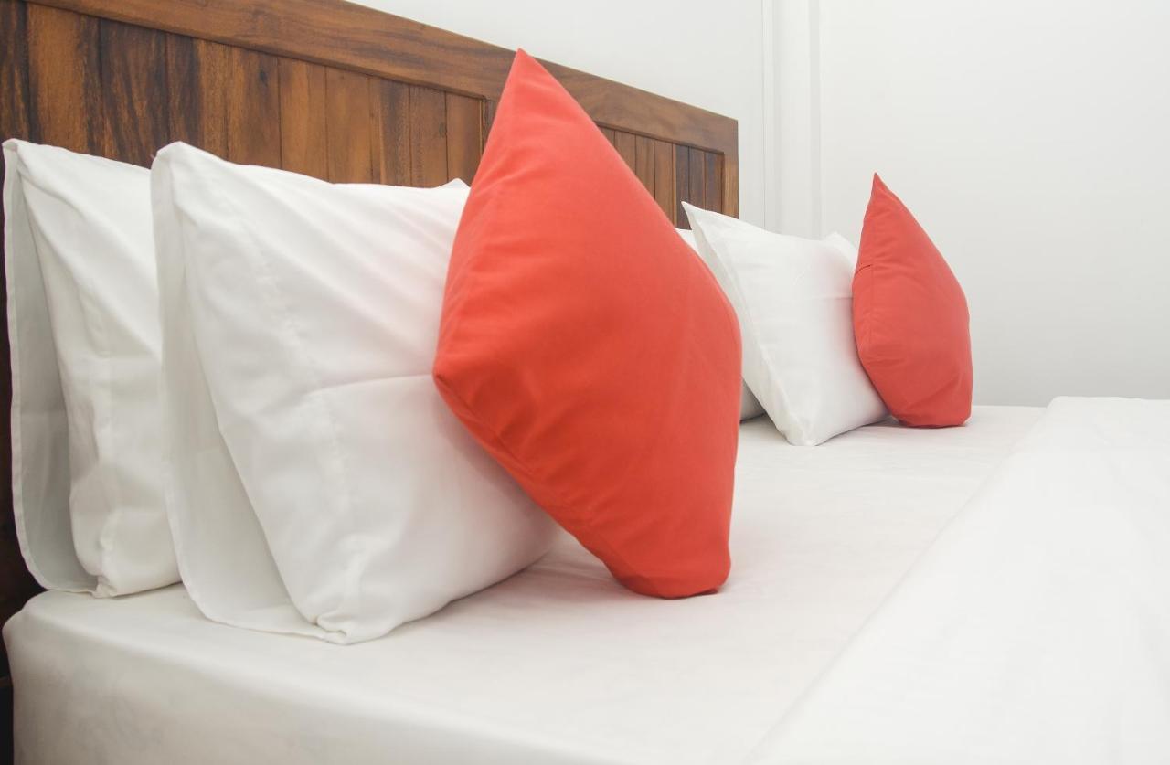 Capital Wind Kalpitiya "Wind Beach" Esterno foto